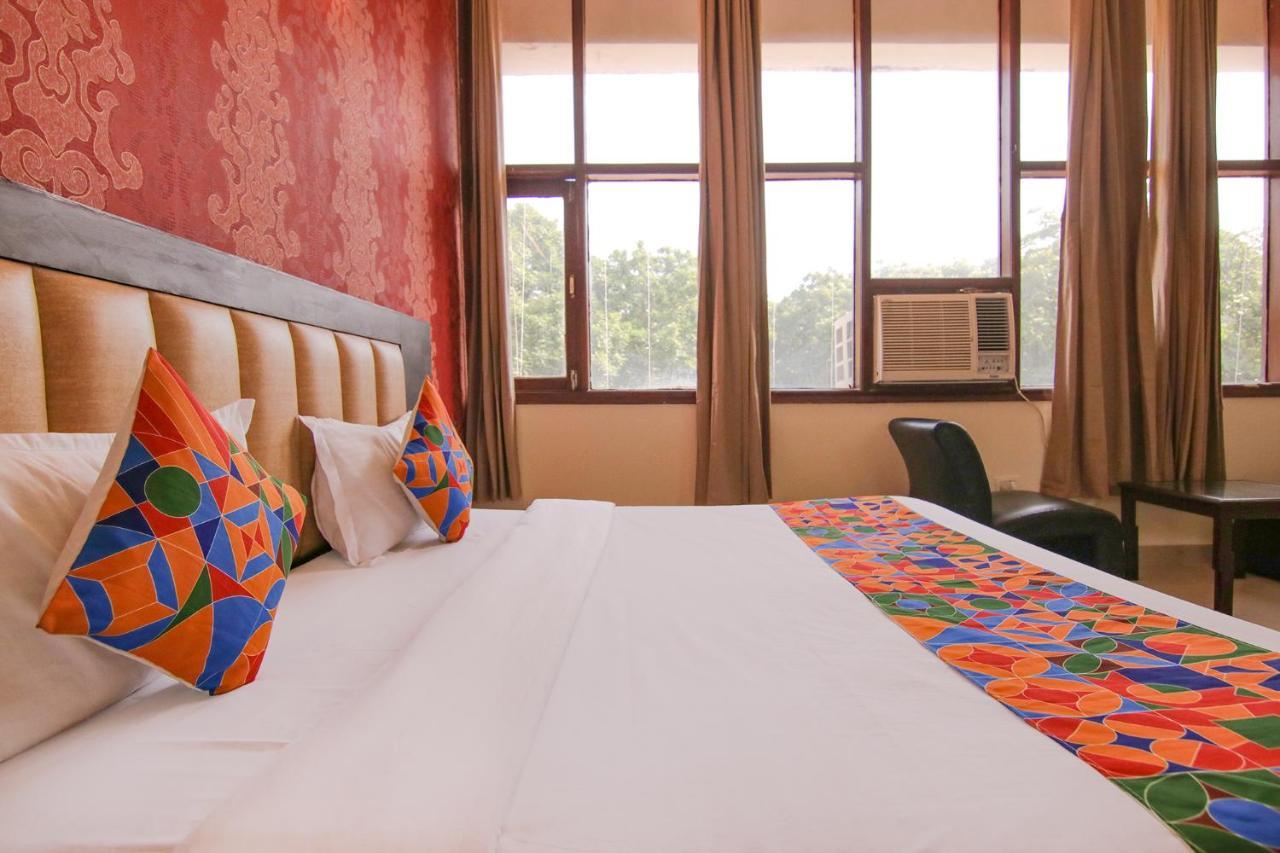 Fabhotel Town Pride Sohana Экстерьер фото